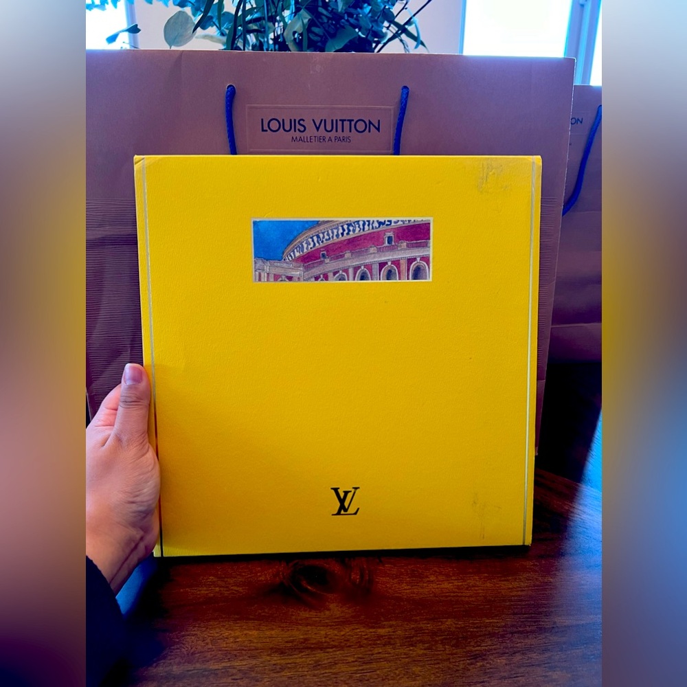 Louis Vuitton set of box and shopping bag